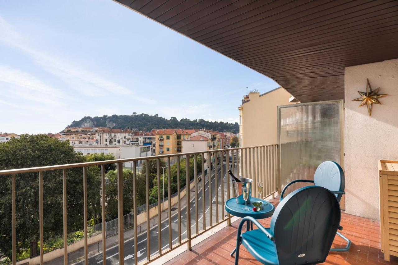 Blue Light Terrace - Port Nizza